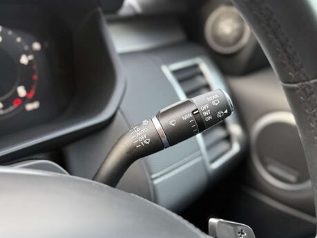 Land Rover Discovery 3.0 Discovery Dynamic HSE D MHEV A 4WD 5dr 42