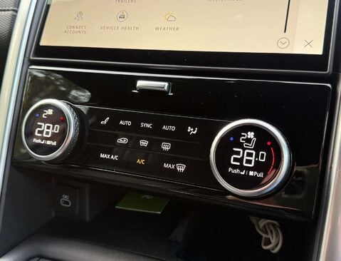 Land Rover Discovery 3.0 Discovery Dynamic HSE D MHEV A 4WD 5dr 39