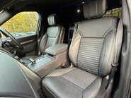 Land Rover Discovery 3.0 Discovery Dynamic HSE D MHEV A 4WD 5dr 30