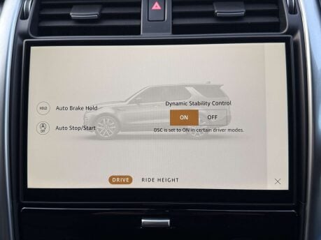 Land Rover Discovery 3.0 Discovery Dynamic HSE D MHEV A 4WD 5dr 35