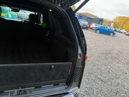 Land Rover Discovery 3.0 Discovery Dynamic HSE D MHEV A 4WD 5dr 10