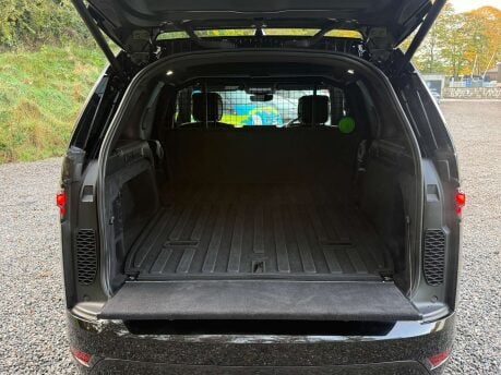 Land Rover Discovery 3.0 Discovery Dynamic HSE D MHEV A 4WD 5dr 12