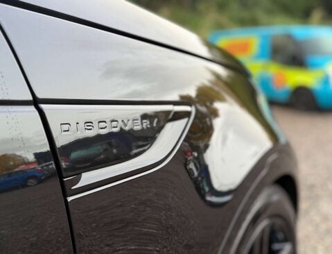 Land Rover Discovery 3.0 Discovery Dynamic HSE D MHEV A 4WD 5dr 19