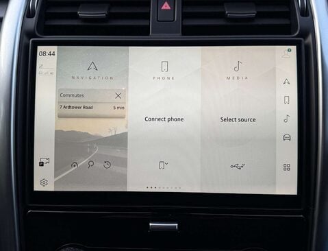 Land Rover Discovery 3.0 Discovery Dynamic HSE D MHEV A 4WD 5dr 33