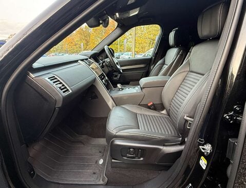 Land Rover Discovery 3.0 Discovery Dynamic HSE D MHEV A 4WD 5dr 29