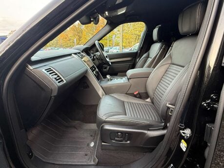 Land Rover Discovery 3.0 Discovery Dynamic HSE D MHEV A 4WD 5dr 29