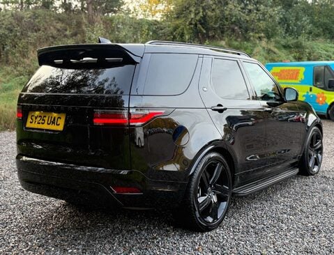 Land Rover Discovery 3.0 Discovery Dynamic HSE D MHEV A 4WD 5dr 3