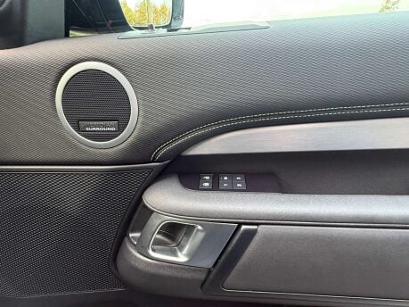 Land Rover Discovery 3.0 Discovery Dynamic HSE D MHEV A 4WD 5dr 21