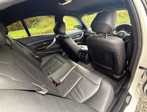 BMW 3 Series 3.0 330d xDrive M Sport Auto 4WD 4dr 18