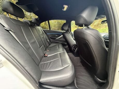 BMW 3 Series 3.0 330d xDrive M Sport Auto 4WD 4dr 19