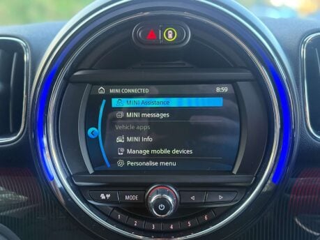 Mini Countryman 1.5 Countryman Cooper Exclusive Auto 5dr 36