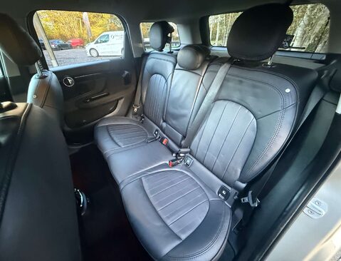 Mini Countryman 1.5 Countryman Cooper Exclusive Auto 5dr 16