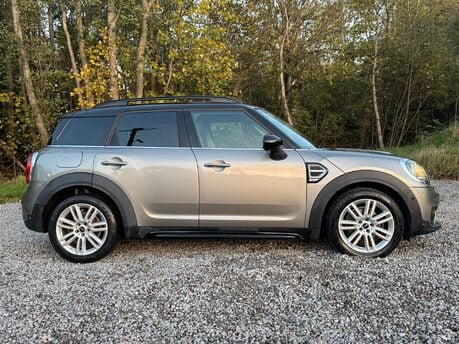 Mini Countryman 1.5 Countryman Cooper Exclusive Auto 5dr