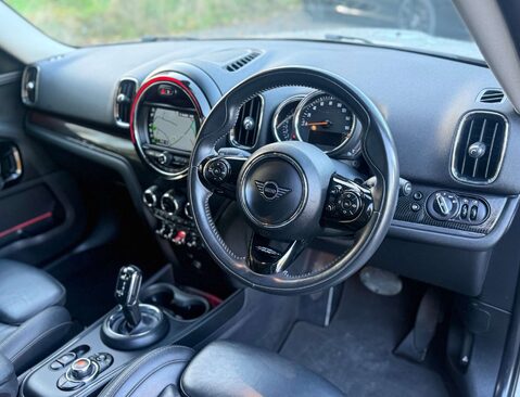 Mini Countryman 1.5 Countryman Cooper Exclusive Auto 5dr 27