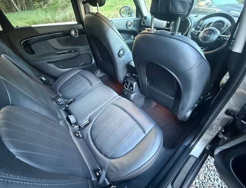 Mini Countryman 1.5 Countryman Cooper Exclusive Auto 5dr 17