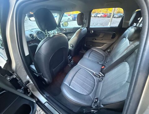 Mini Countryman 1.5 Countryman Cooper Exclusive Auto 5dr 15