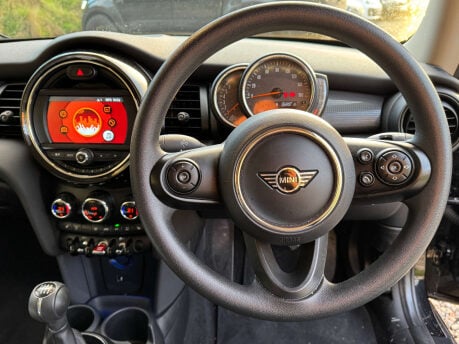 Mini Hatch 1.5 Cooper Classic 3dr 13