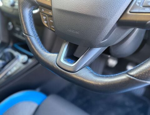 Ford Focus 2.3 Focus RS 4WD 5dr 35