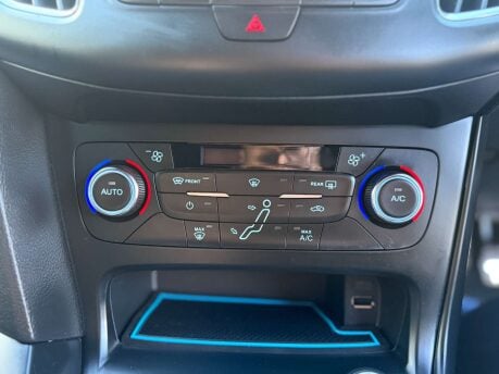 Ford Focus 2.3 Focus RS 4WD 5dr 39