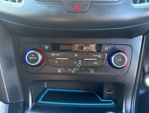 Ford Focus 2.3 Focus RS 4WD 5dr 39