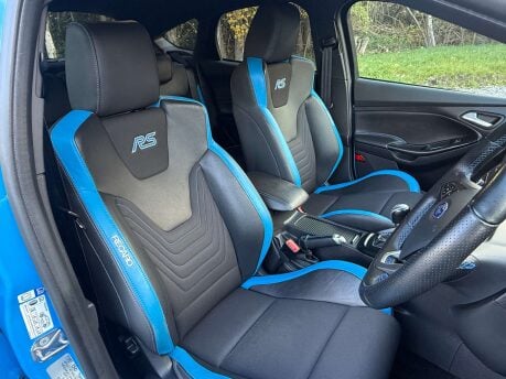 Ford Focus 2.3 Focus RS 4WD 5dr 30