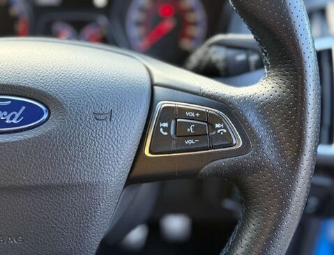 Ford Focus 2.3 Focus RS 4WD 5dr 46