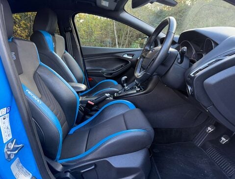 Ford Focus 2.3 Focus RS 4WD 5dr 29