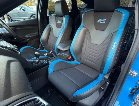 Ford Focus 2.3 Focus RS 4WD 5dr 23