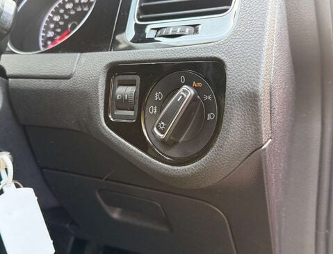 Volkswagen Golf 1.6 Golf GT TDI BlueMotion Technology 5dr 11