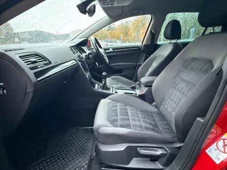 Volkswagen Golf 1.6 Golf GT TDI BlueMotion Technology 5dr 24
