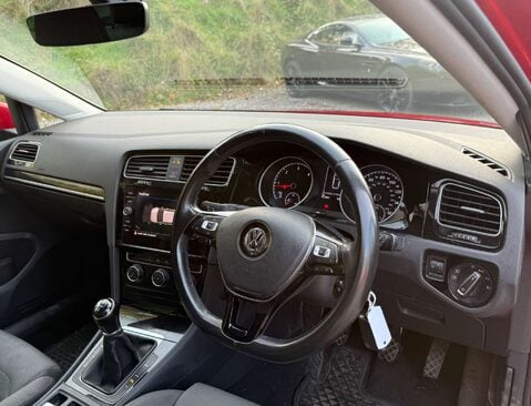 Volkswagen Golf 1.6 Golf GT TDI BlueMotion Technology 5dr 9