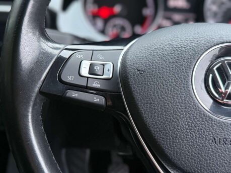 Volkswagen Golf 1.6 Golf GT TDI BlueMotion Technology 5dr 33