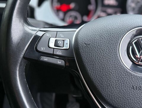 Volkswagen Golf 1.6 Golf GT TDI BlueMotion Technology 5dr 33