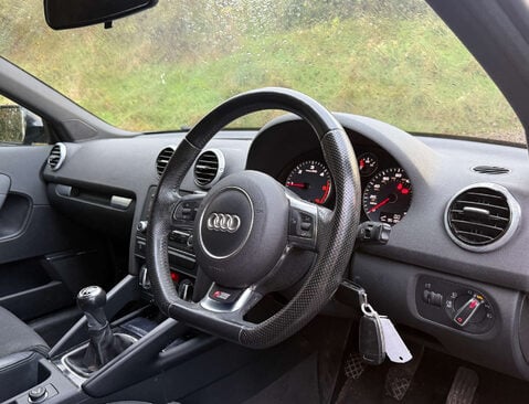 Audi A3 2.0 A3 Sportback TDI 138 S Line Special Edition 5dr 14