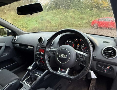 Audi A3 2.0 A3 Sportback TDI 138 S Line Special Edition 5dr 17