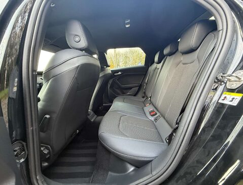 Audi A1 1.0 A1 Sportback 25 TFSI S Line 5dr 19
