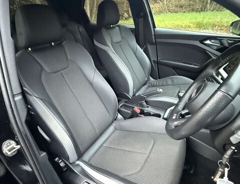 Audi A1 1.0 A1 Sportback 25 TFSI S Line 5dr 17