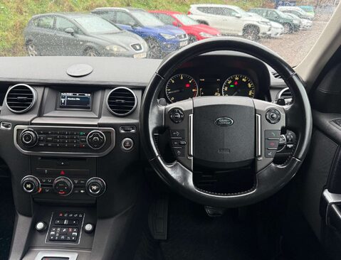 Land Rover Discovery 3.0 Discovery SE SDV6 Auto 4WD 5dr 22