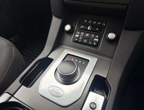 Land Rover Discovery 3.0 Discovery SE SDV6 Auto 4WD 5dr 31