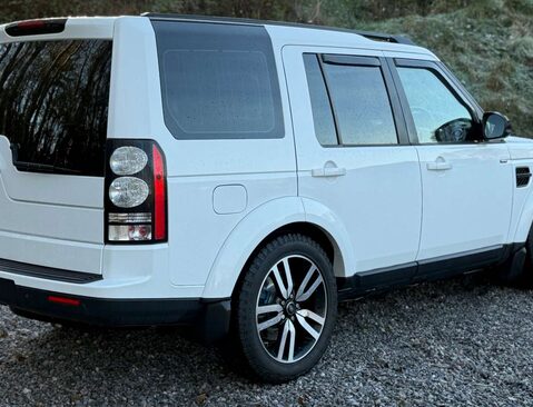 Land Rover Discovery 3.0 Discovery SE SDV6 Auto 4WD 5dr 3