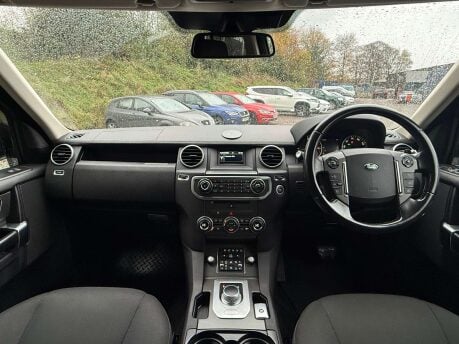 Land Rover Discovery 3.0 Discovery SE SDV6 Auto 4WD 5dr 9