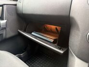 Land Rover Discovery 3.0 Discovery SE SDV6 Auto 4WD 5dr 38