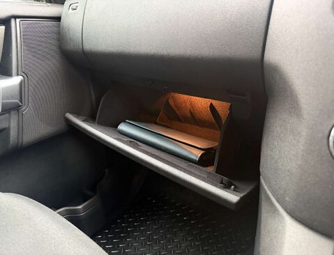 Land Rover Discovery 3.0 Discovery SE SDV6 Auto 4WD 5dr 38