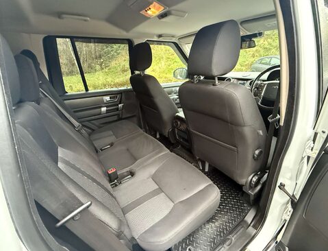 Land Rover Discovery 3.0 Discovery SE SDV6 Auto 4WD 5dr 13