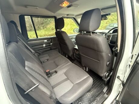 Land Rover Discovery 3.0 Discovery SE SDV6 Auto 4WD 5dr 13