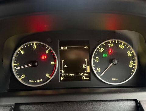 Land Rover Discovery 3.0 Discovery SE SDV6 Auto 4WD 5dr 32