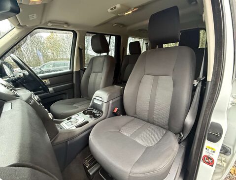 Land Rover Discovery 3.0 Discovery SE SDV6 Auto 4WD 5dr 20