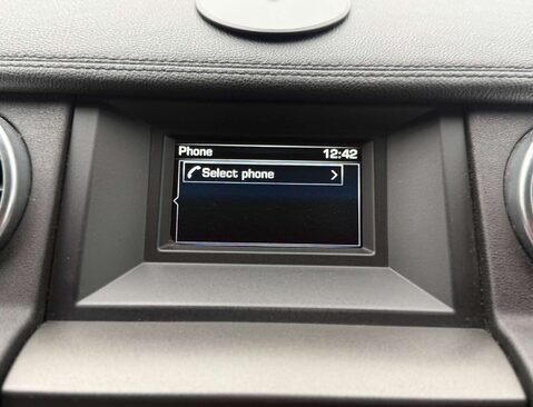 Land Rover Discovery 3.0 Discovery SE SDV6 Auto 4WD 5dr 35