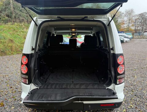 Land Rover Discovery 3.0 Discovery SE SDV6 Auto 4WD 5dr 11