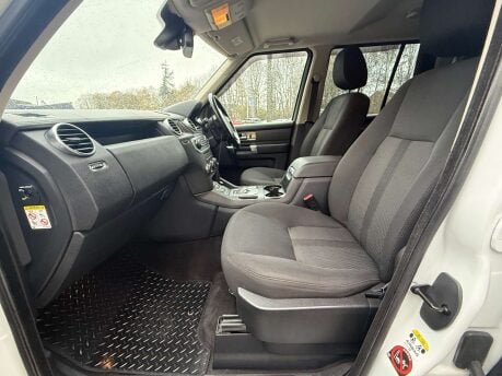 Land Rover Discovery 3.0 Discovery SE SDV6 Auto 4WD 5dr 21